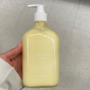 Brand New Sand & Fog Vanilla Cake Scented Body Lotion